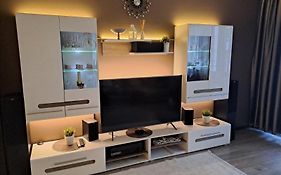 All Season'S Apartment